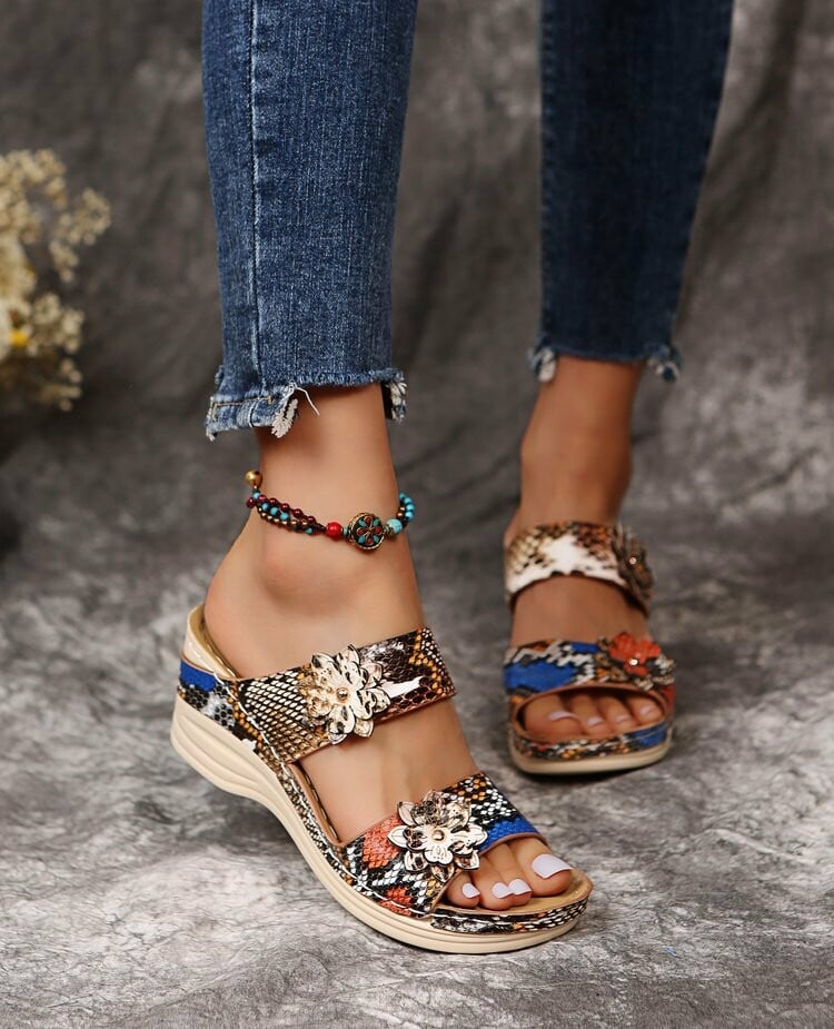 Women's Flower Cutout Casual Sandals