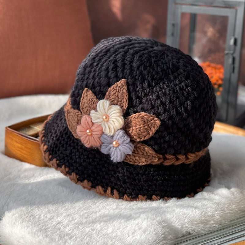 🎄Women's  Flowers Knitted Woolen Hat