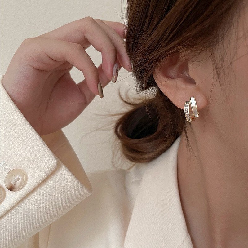 Earrings Fritillaria shine zircon ear