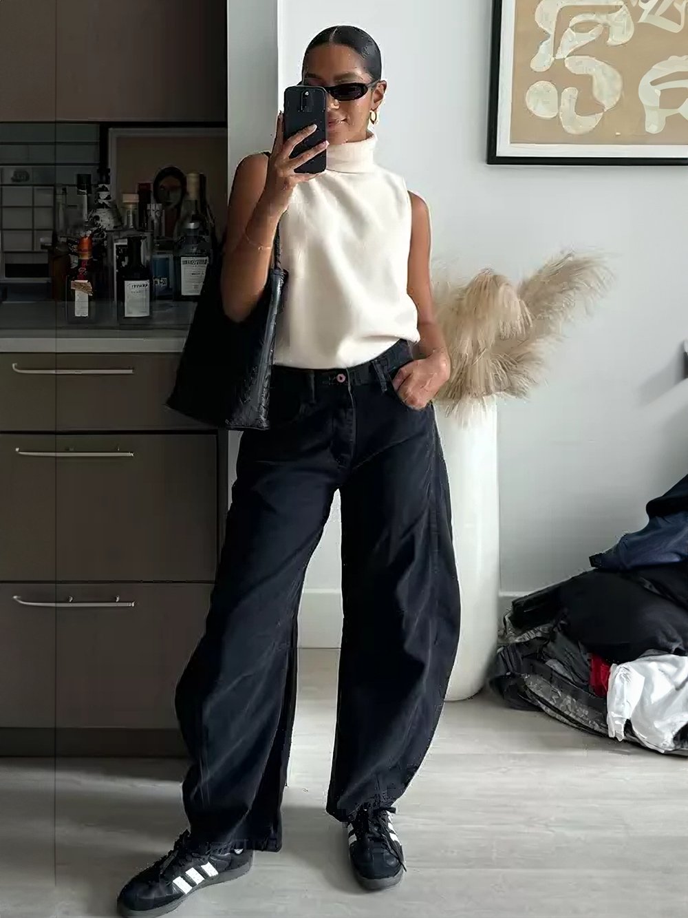 Mid-Rise Barrel Jeans