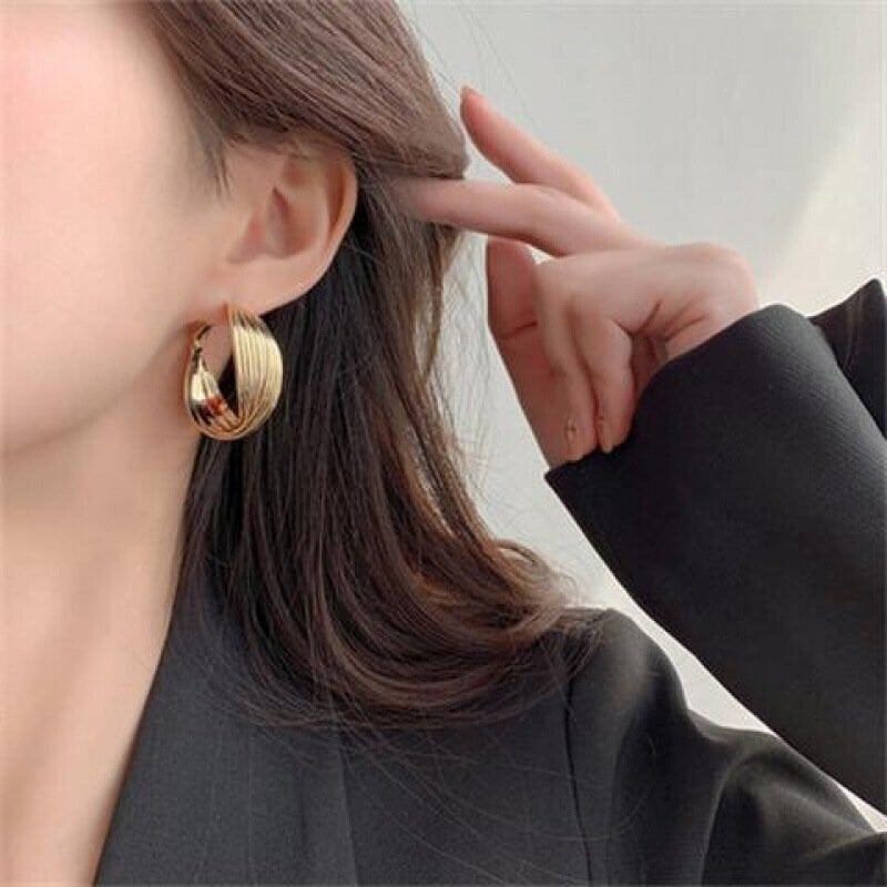 High-end hoop earrings