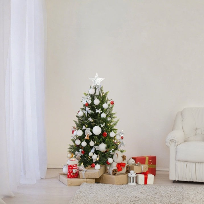 🔥 Artificial Cedar Decoration