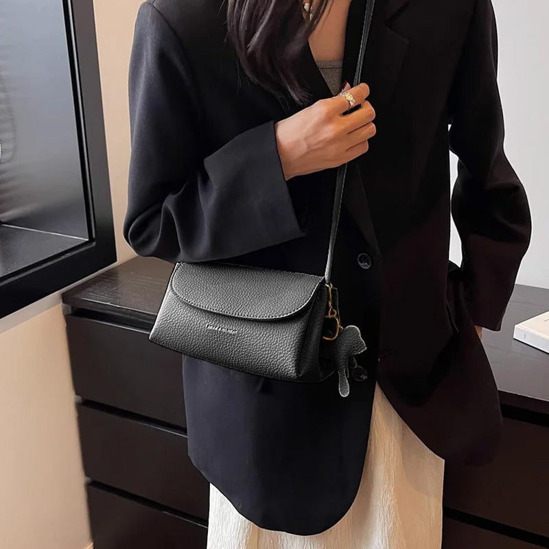 🔥Women's  High end Fashion Crossbody Bag with Elephant Pendant👜