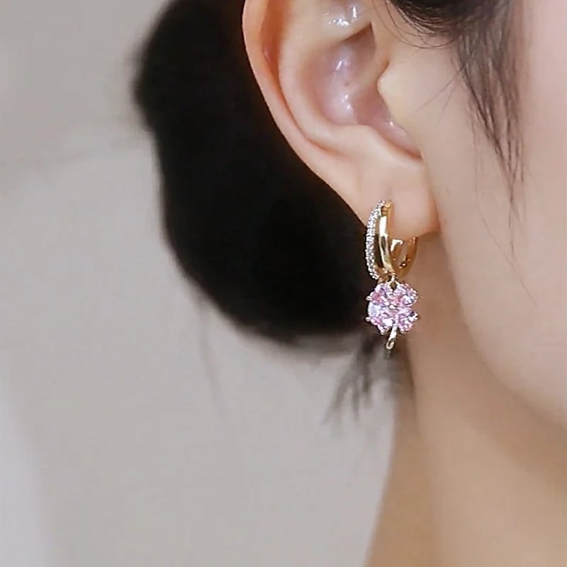 🍀Fashion crystal four-leaf flower pearl earrings🎁