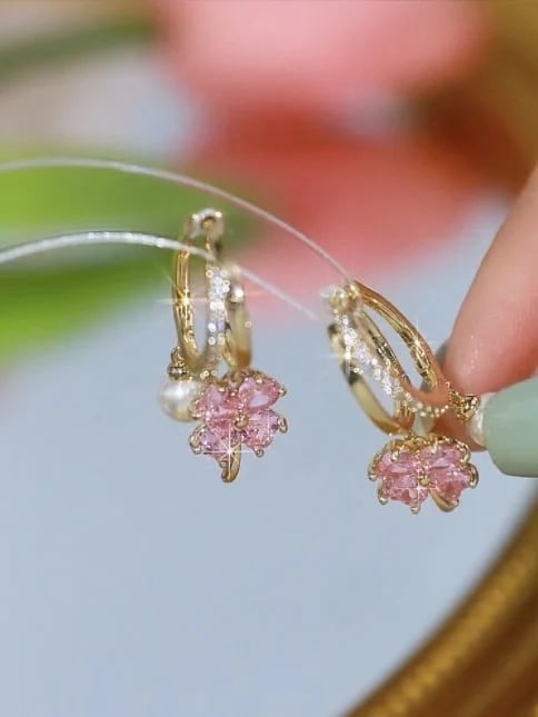 🍀Fashion crystal four-leaf flower pearl earrings🎁