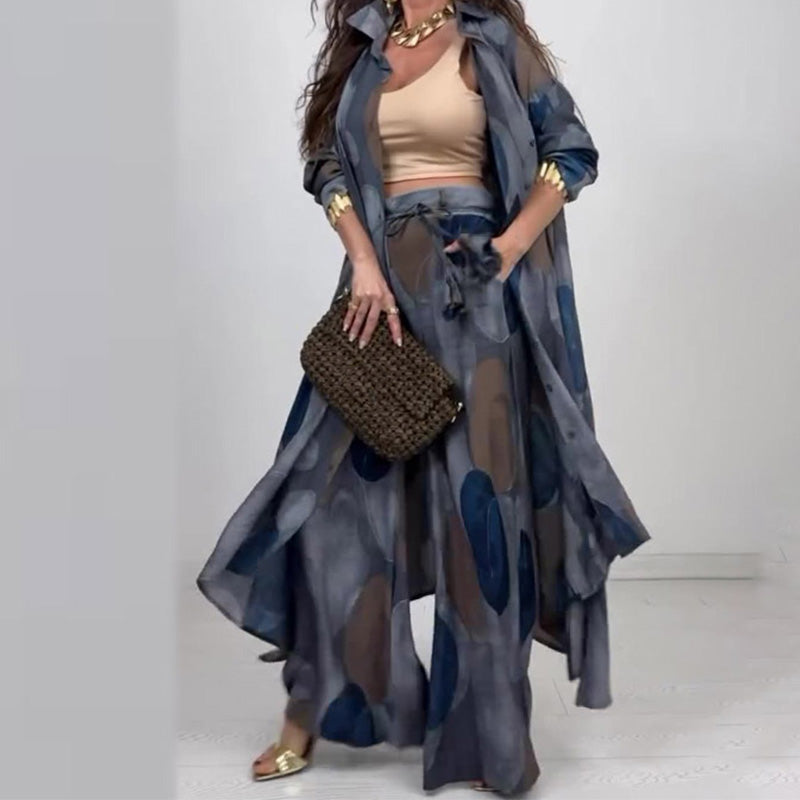 Fashionable 2-piece set with print: long-sleeved blouse and wide-leg trousers