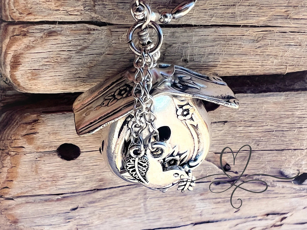 🐦Birdhouse Necklace • The 1951 "Magnolia" Silverware Birdhouse💯Sterling Silver✨🎉