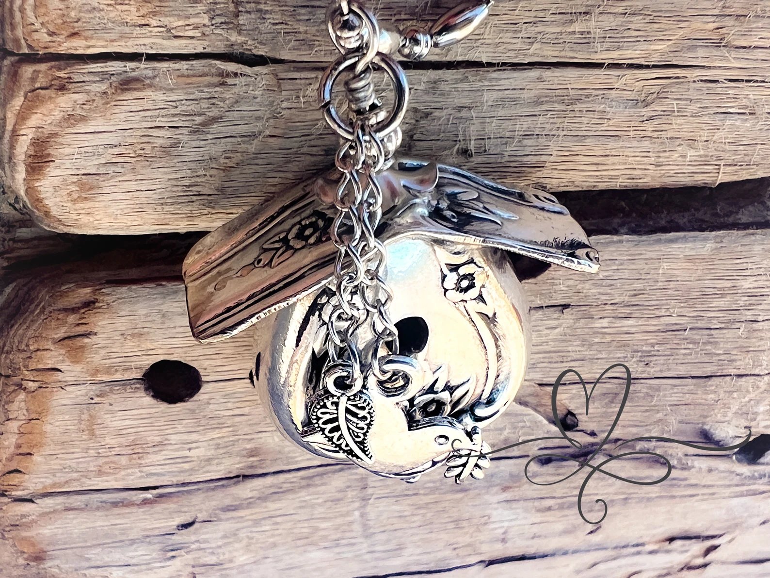 🐦Birdhouse Necklace • The 1951 "Magnolia" Silverware Birdhouse💯Sterling Silver✨🎉