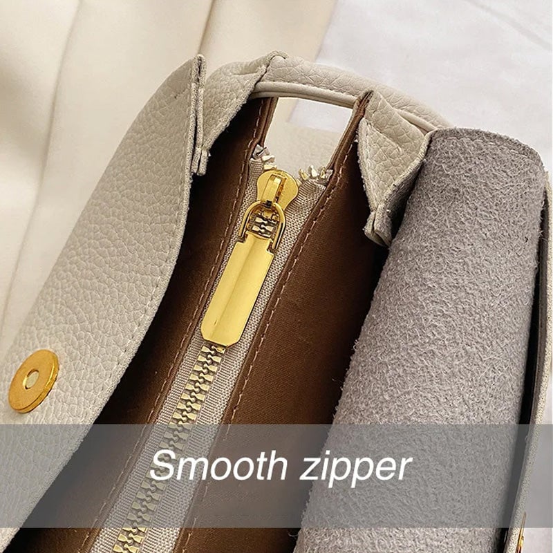 🔥Women's  High end Fashion Crossbody Bag with Elephant Pendant👜