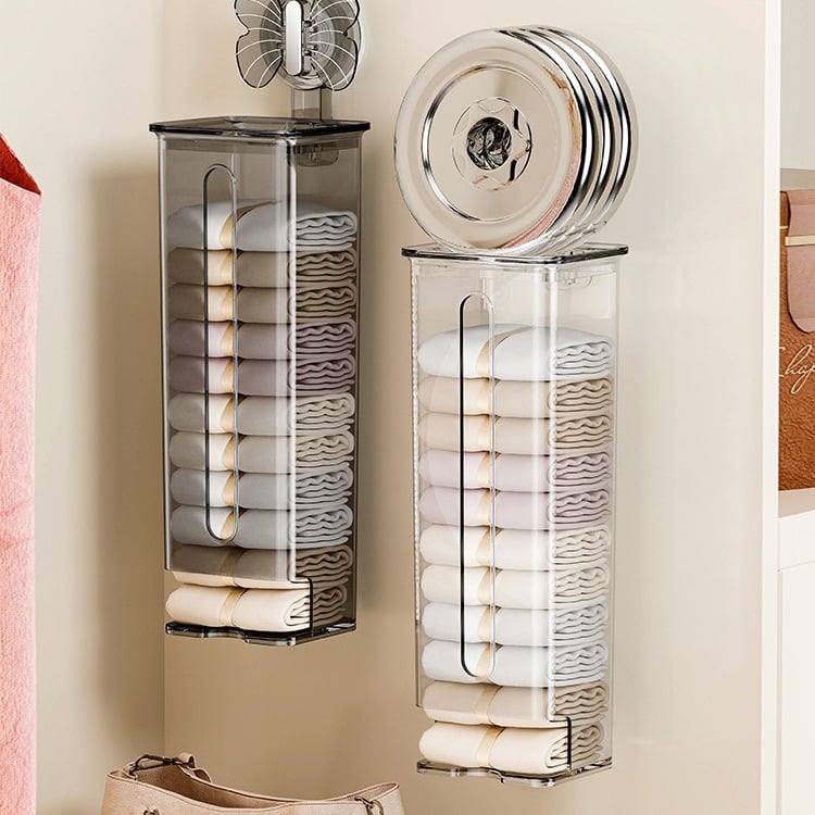 Suction cup wall-mounted underwear storage box with lid