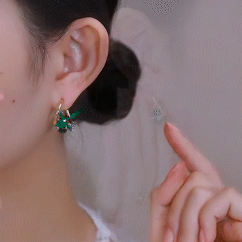 Fashion Green Crystal Earrings