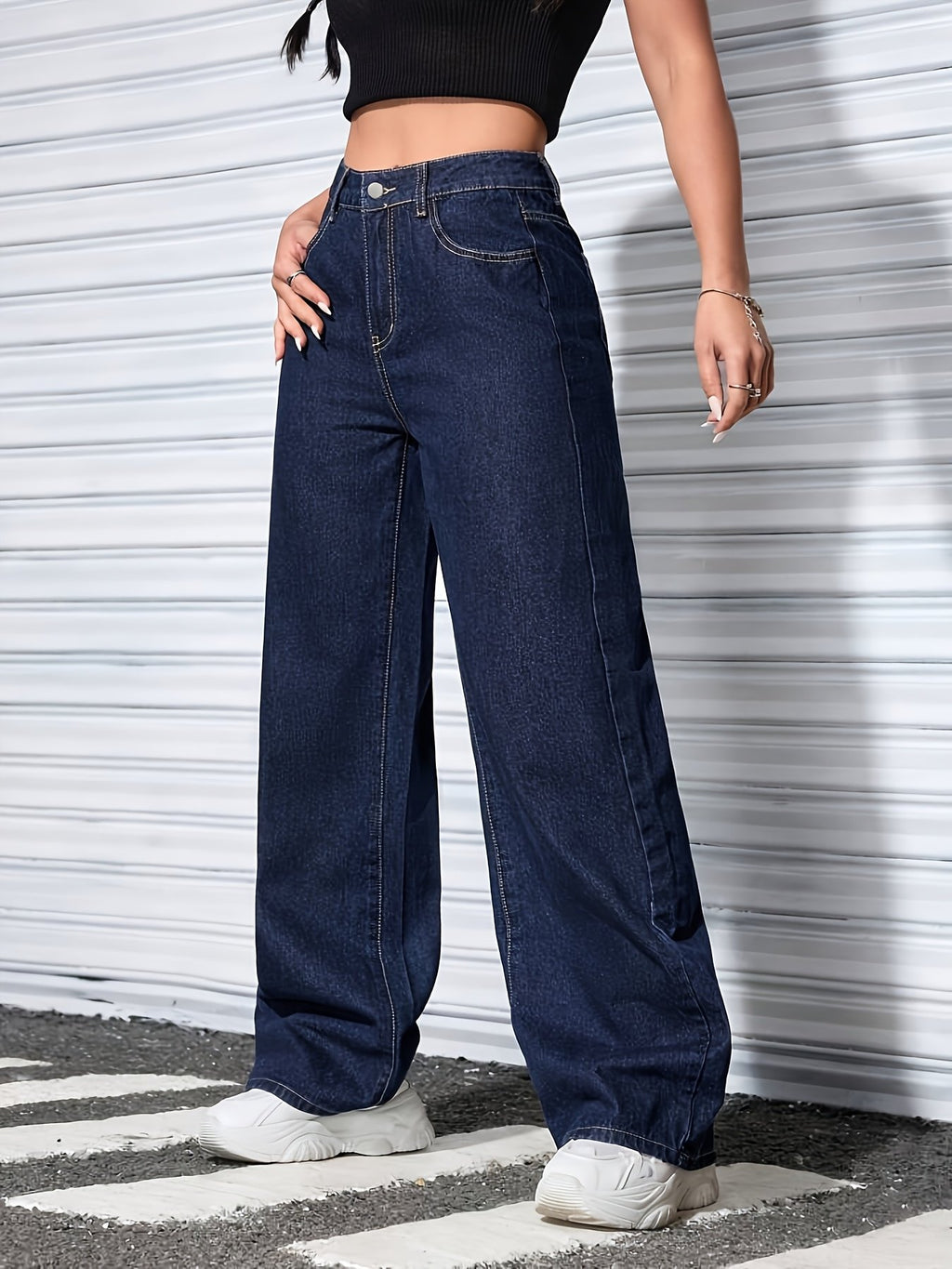 Classic High-End Solid Color Straight-Leg Medium Stretch Jeans 👖✨