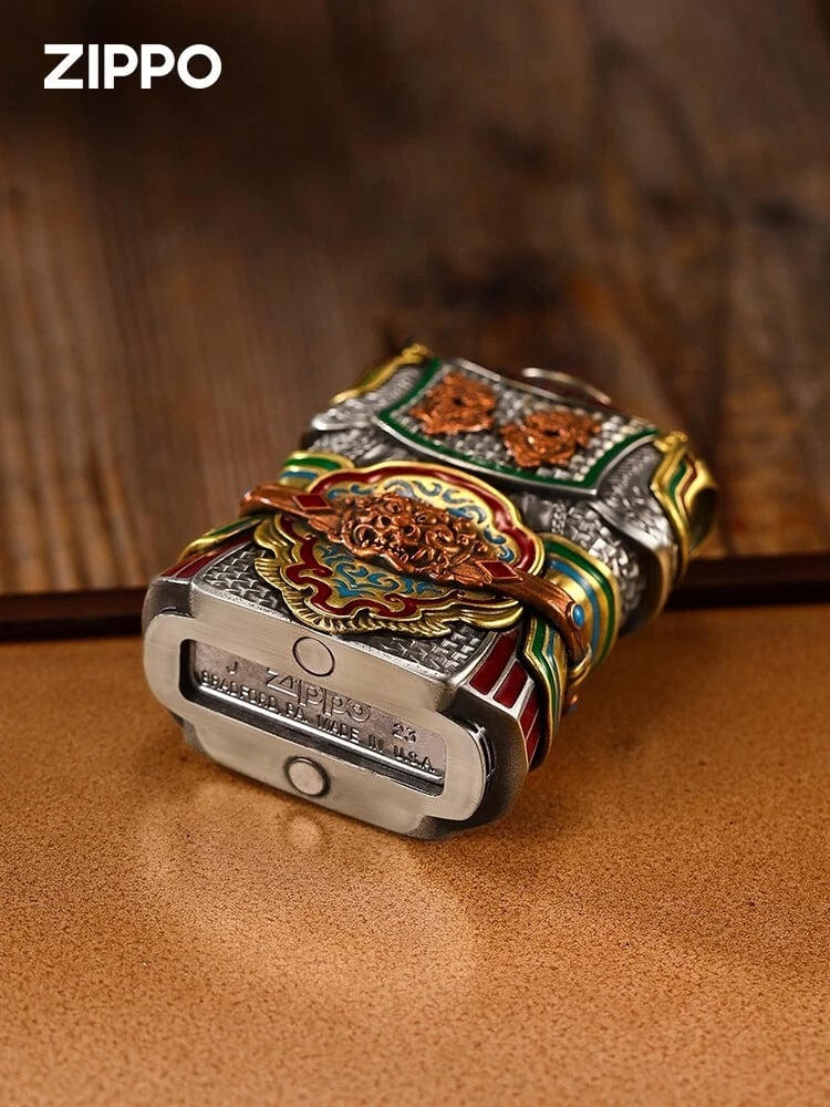 Zippo Lighter Luminous Heavy Armor Ever-Victorious General Hand-Made Ornaments