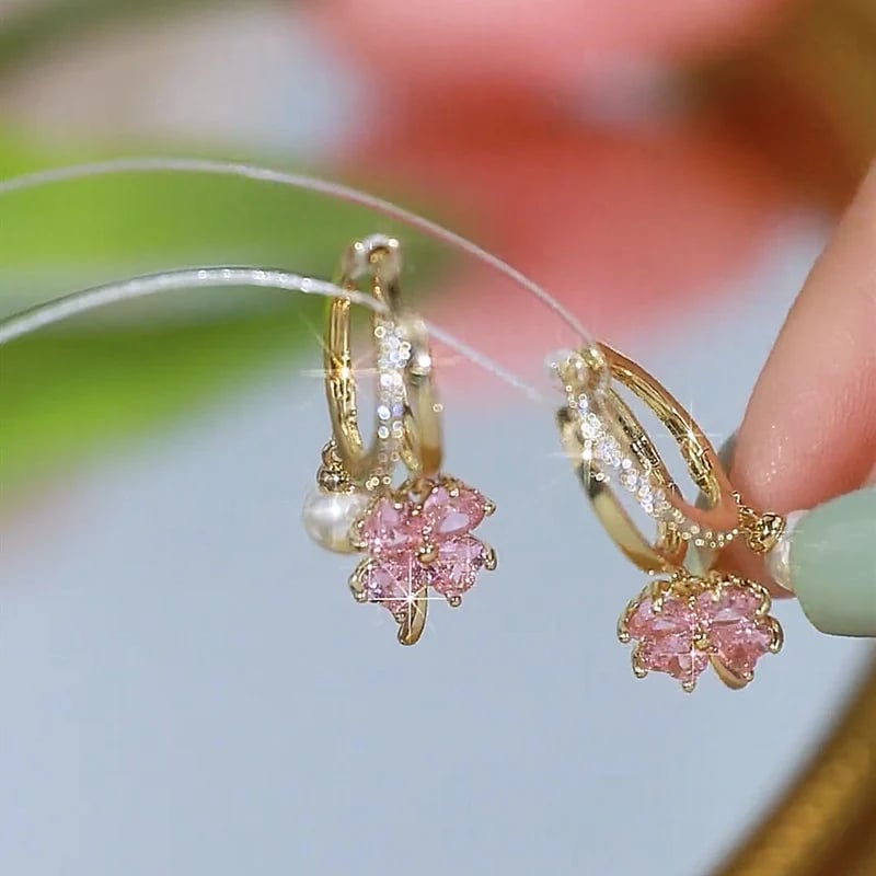 🍀Fashion crystal four-leaf flower pearl earrings🎁