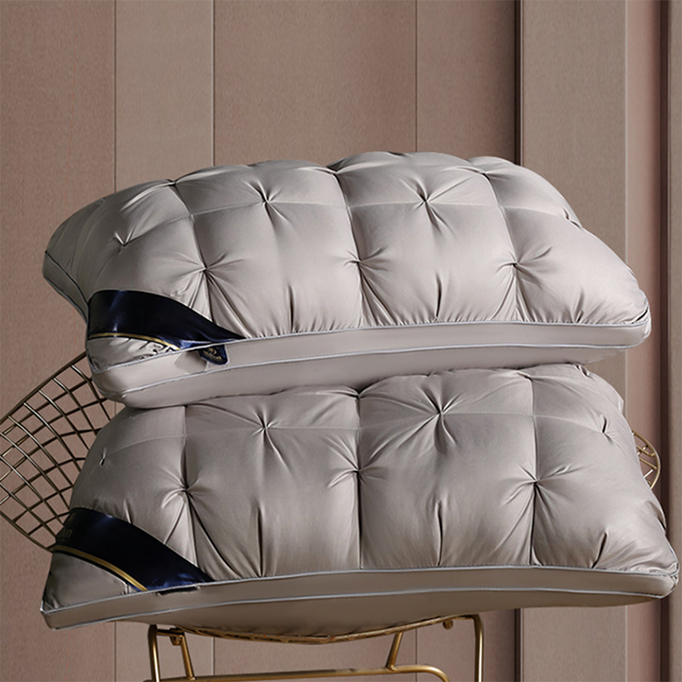 💞  Washable ergonomic neck pillow – Breathable and soft with 3D stitching.