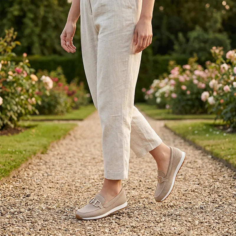 ❄️👟Ademende Dames Loafers met Metalen Gesp – Lichtgewicht Instapschoenen met Comfortabele Ondersteuning