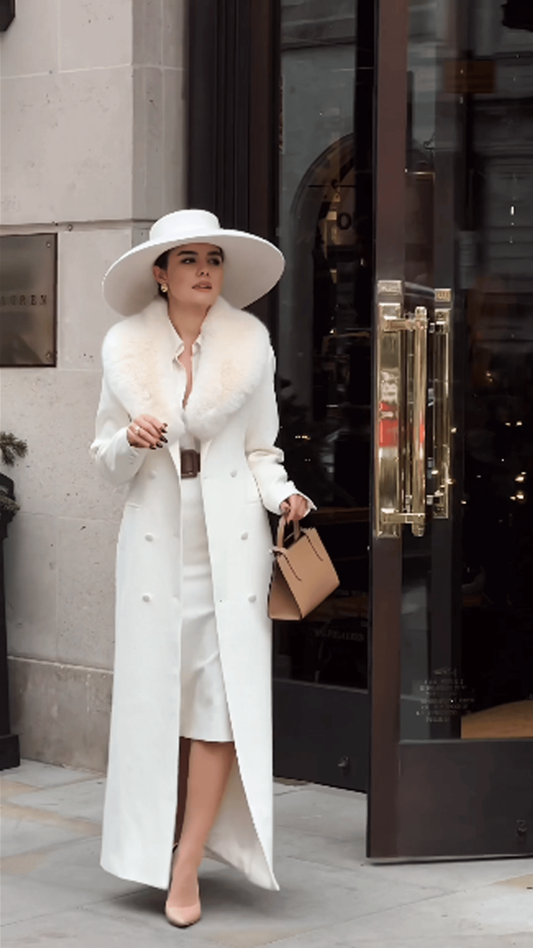 Women Vintage Turndown Collar Long Jacket With Wool Collar
