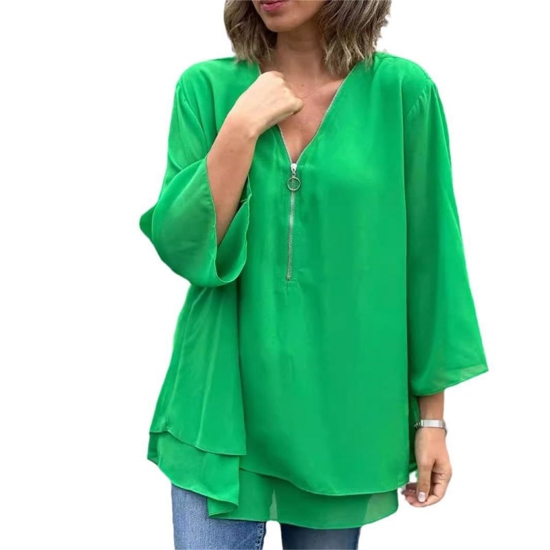 💗 Women's double layered top with V-neck and soft zipper closure