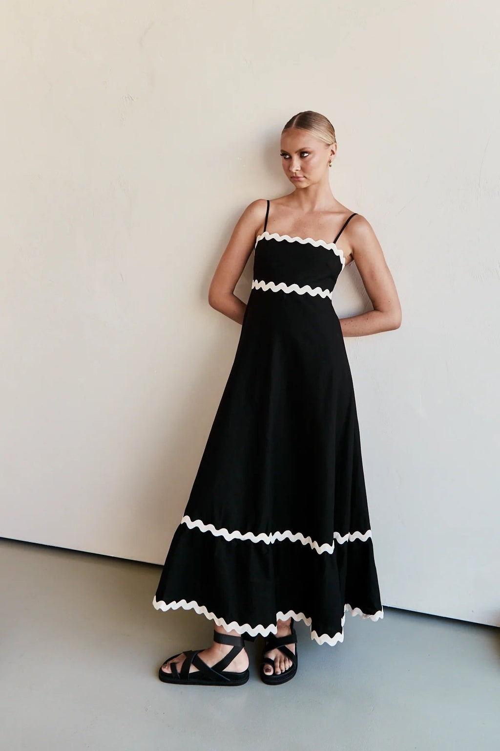 Spaghetti Straps Sleeveless Smocked Rickrack Trim Boho Flowy Loose A-Line Midi Dress