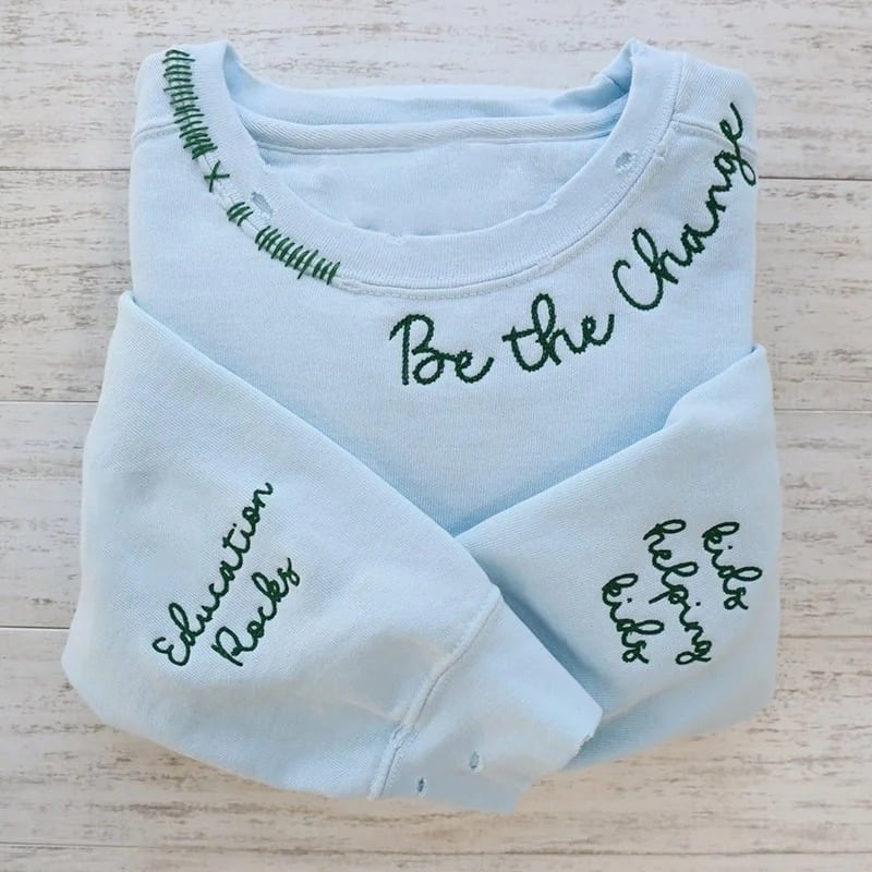 🌈Vintage Custom Embroidered Hand Distressed Crew Neck Sweatshirt👚