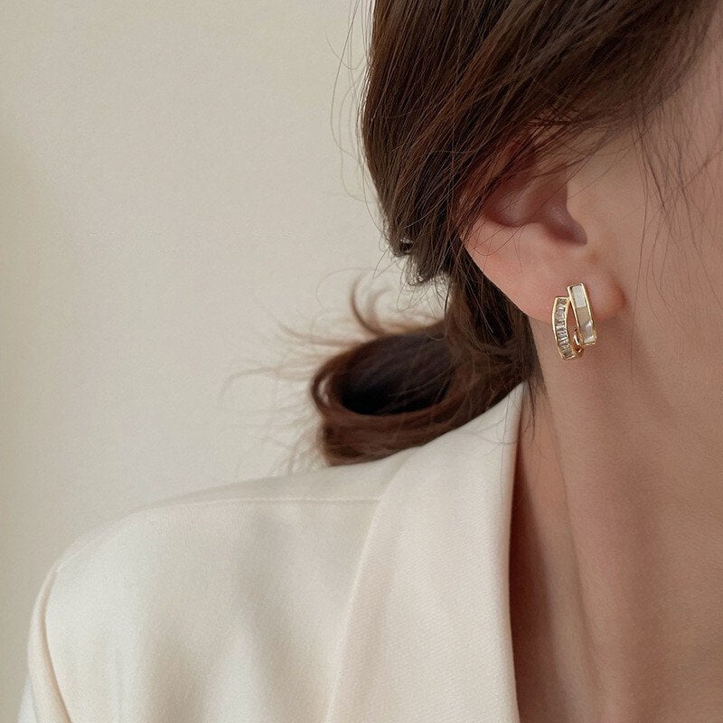 Earrings Fritillaria shine zircon ear