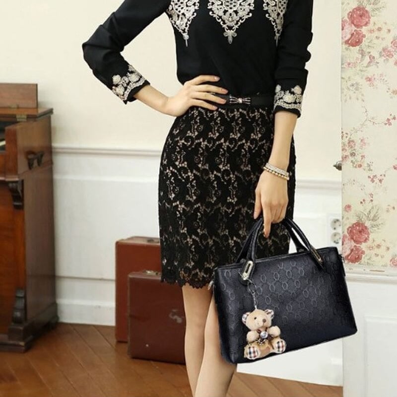 👜 Handbag with Four-piece Set
