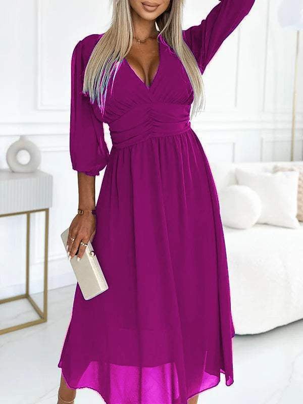 V-neck dress with medium sleeves
