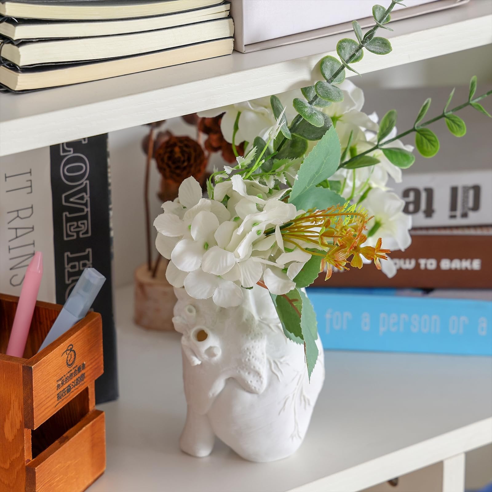 🎃White Heart Irregular Creative Art Vase