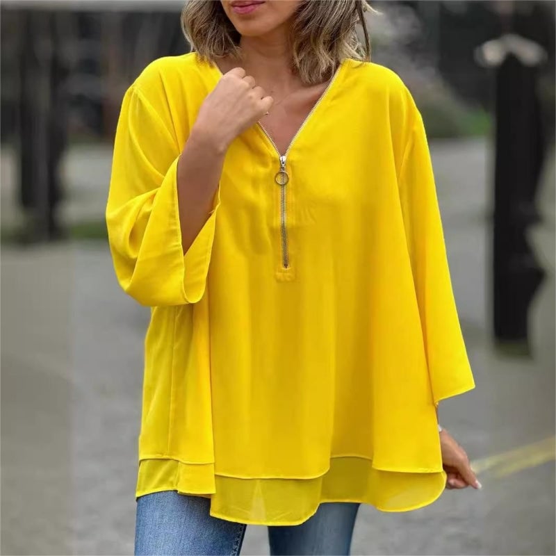 💗 Women's double layered top with V-neck and soft zipper closure