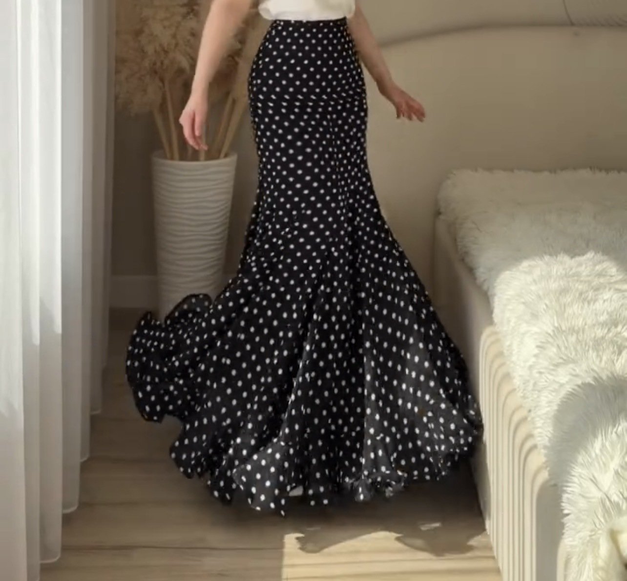 White & Black Polka Dot Floor-length Chiffon Skirt