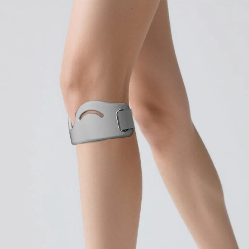 🔥🔥Silicone Knee Patella Strap – Shock-Absorbing & Breathable Support