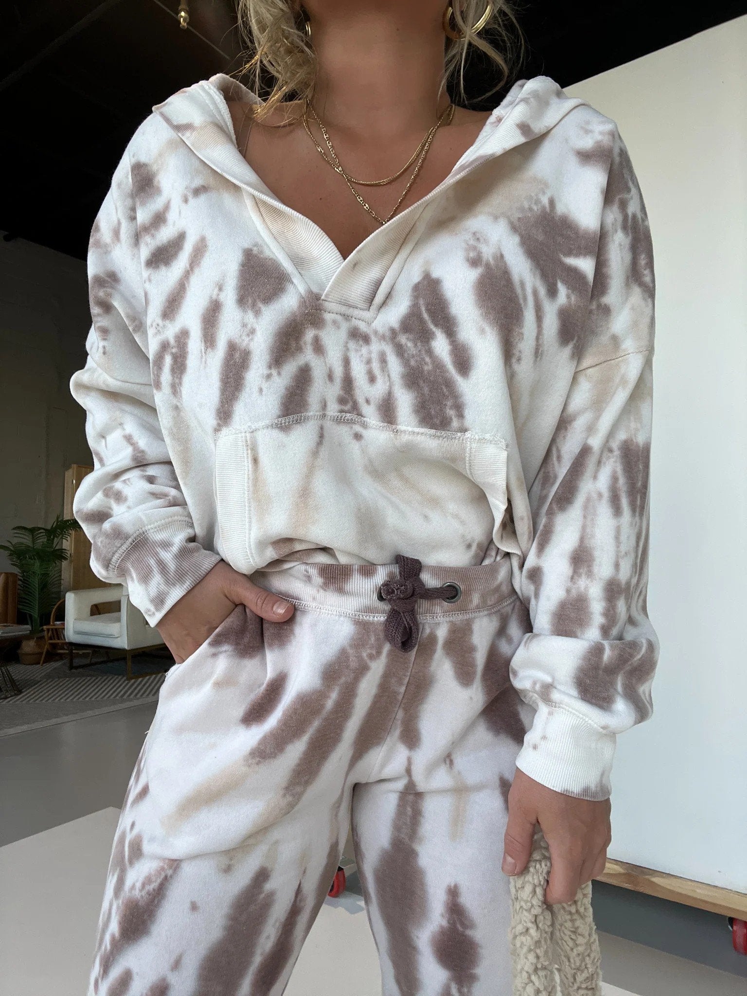 TIE DYE HOODIE AND SWEATPANTS SET