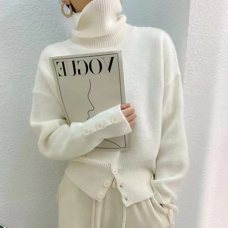 Women's Solid Color Turtleneck Sweater with Buttons