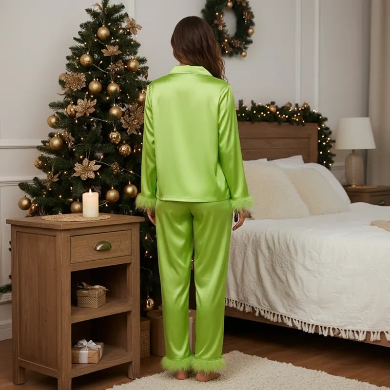 Holiday Matching Family Pajamas 🌲💝 Green Satin Silk Button-Down Shirts
