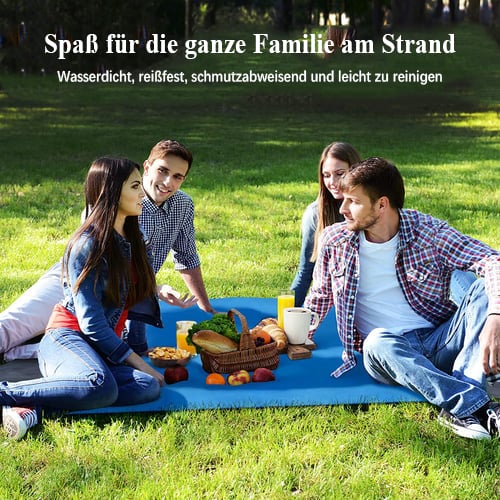 Sand-fastened beach blanket👨‍👩‍👧‍👦