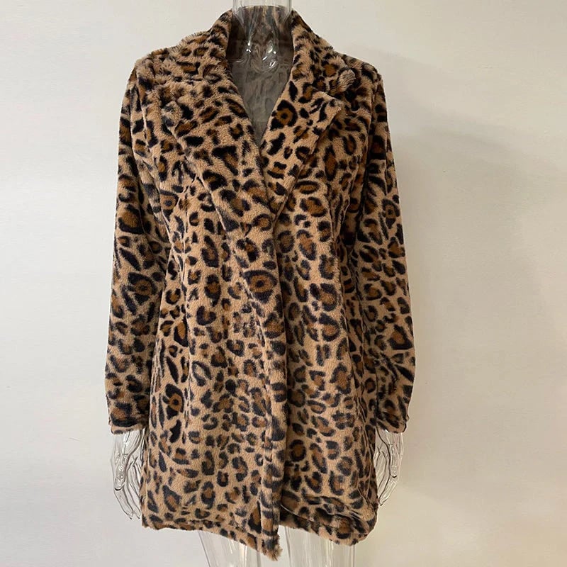 Chic Leopard Plush Coat