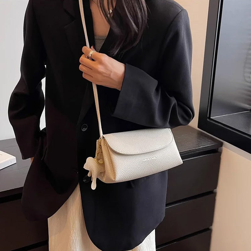 🔥Women's  High end Fashion Crossbody Bag with Elephant Pendant👜