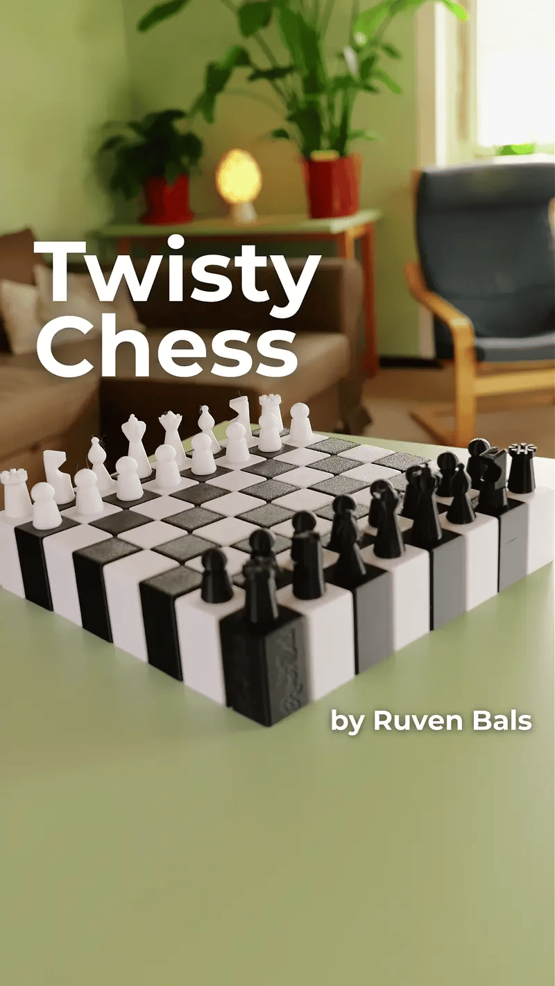 🎄♟️Twisty Chess Board by Ruven Bals