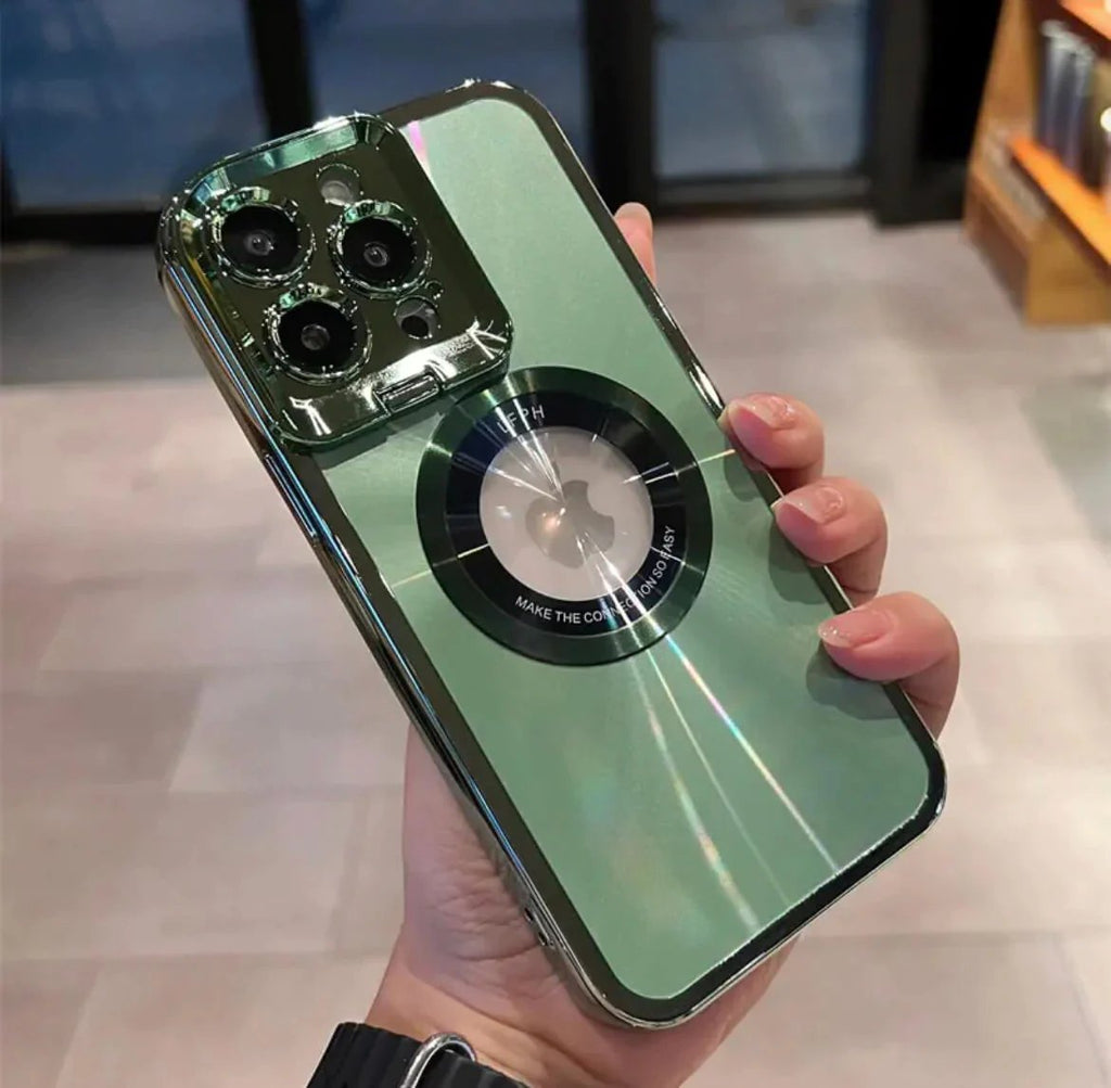 Magnetic iPhone case with lens mount