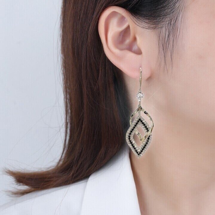 Rhombus Earrings with Diamonds