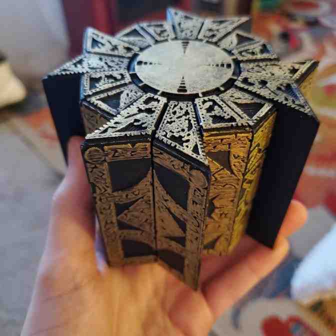 Working Lemarchand's Lament Configuration Lock Puzzle Box from Hellraiser