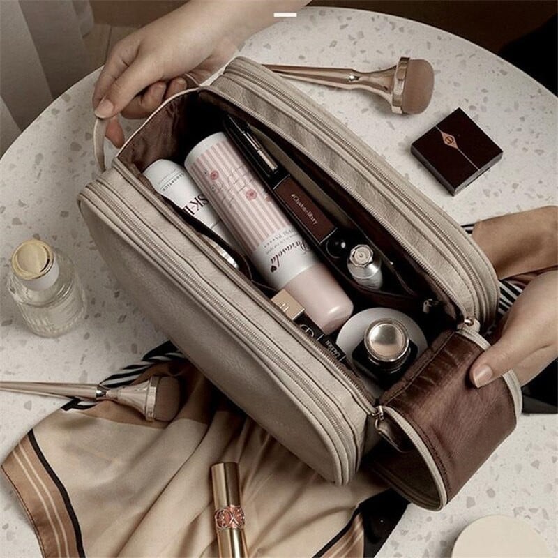 🔥 Large-capacity Travel Cosmetic Bag