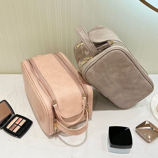 🔥 Large-capacity Travel Cosmetic Bag