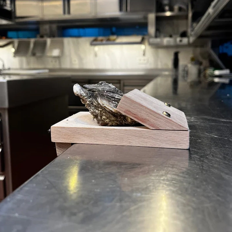 Oyster Shucking Clamp